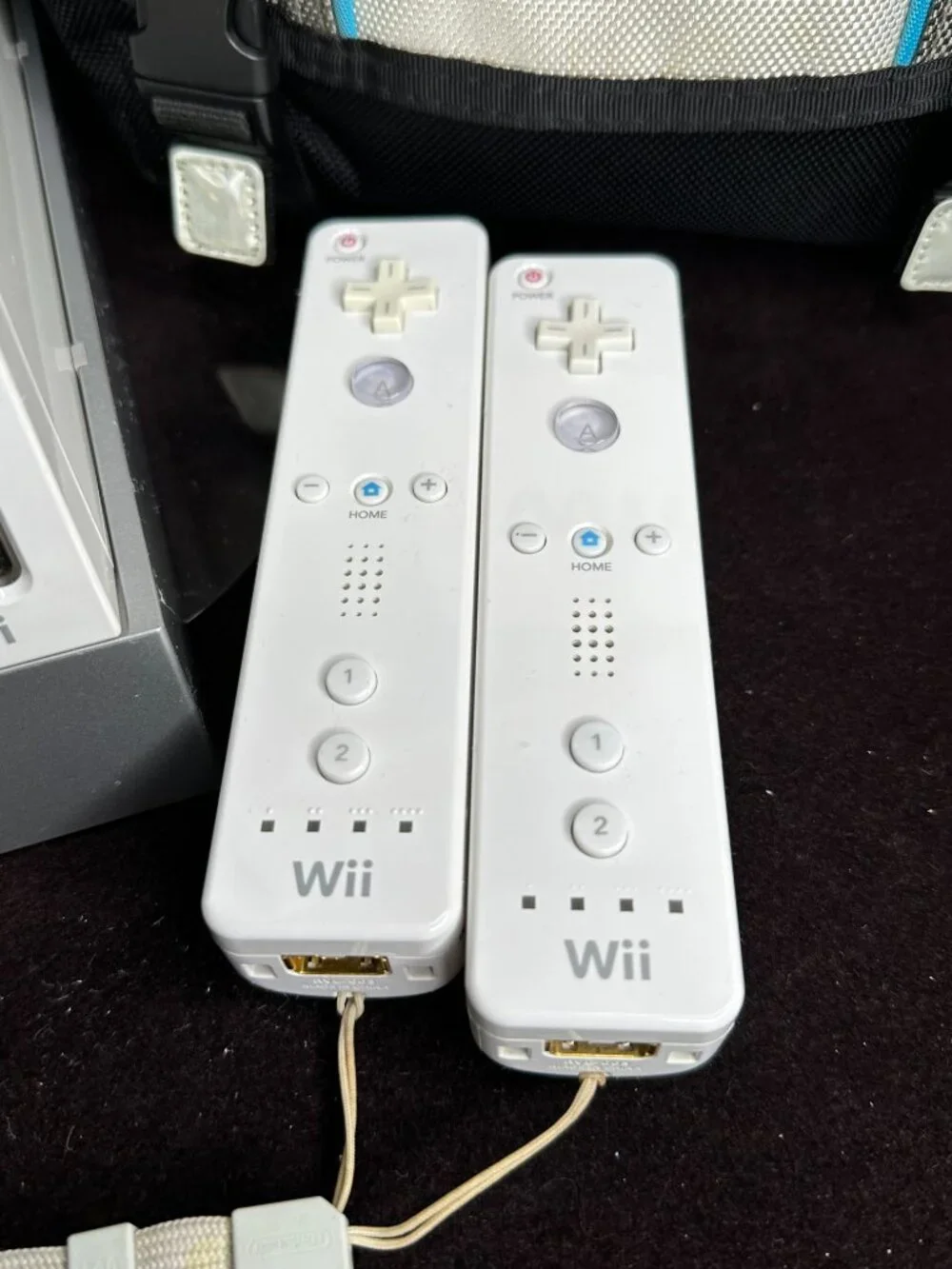 Nintendo Wii White Console Bundle (RVL-001) – Includes New Super Mario Bros. Wii